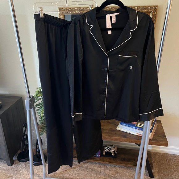 NWT Black Satin Pajama Set - Picture 2 of 9